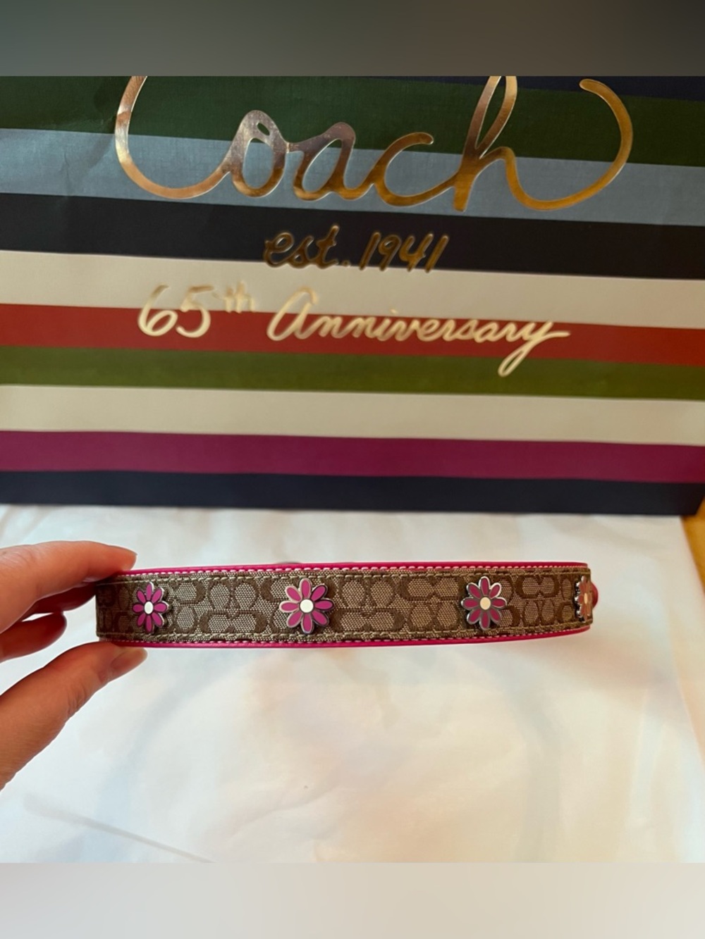 Coach Khaki & Pink Signature Mini C Flower Embellished Dog Collar - Picture 4 of 11